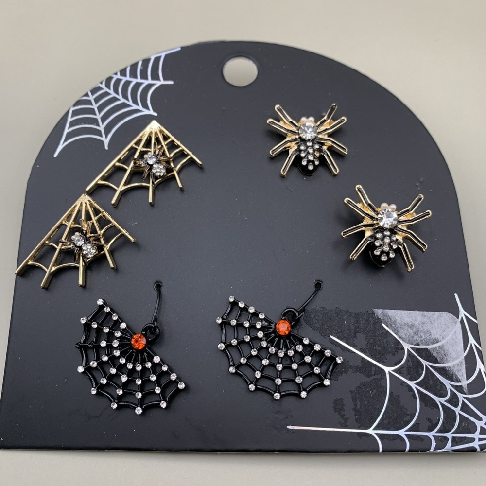 3 Sets Of Halloween‎ Goth Earrings Spiders And Webs New On Card